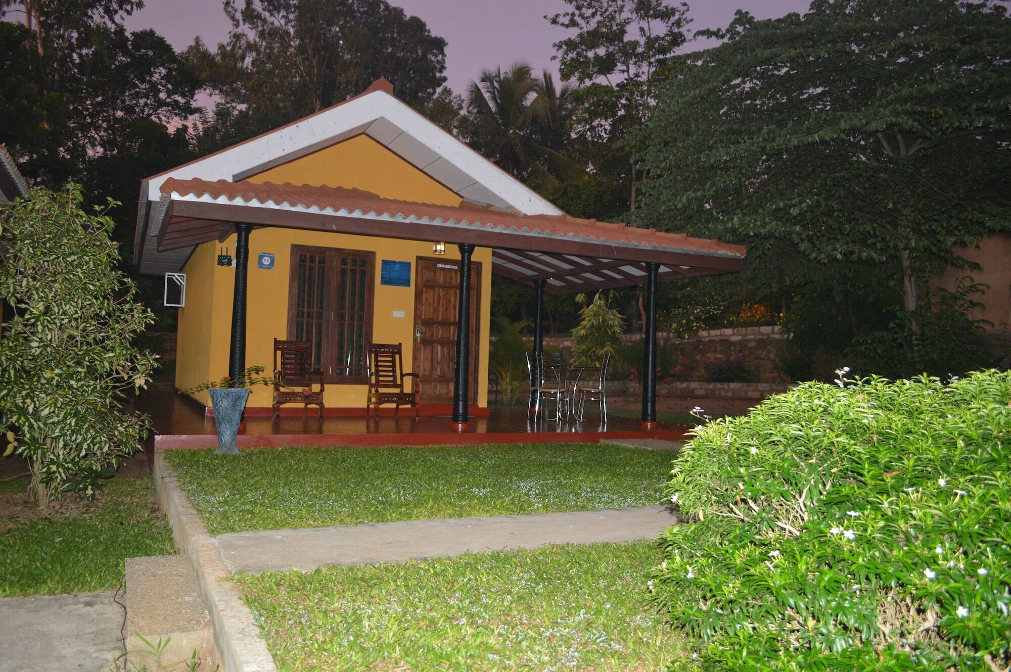 Amazon Cabanas Tissamaharama Exterior photo