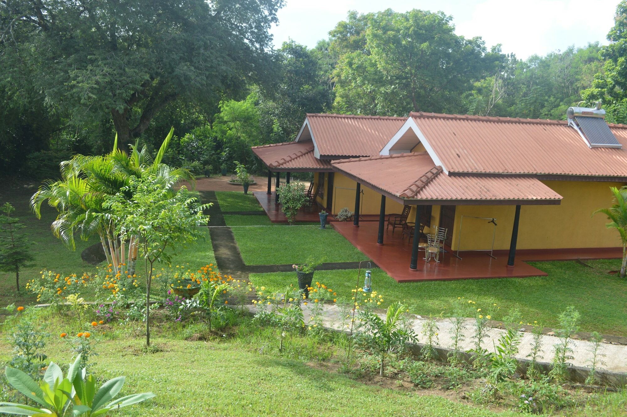 Amazon Cabanas Tissamaharama Exterior photo